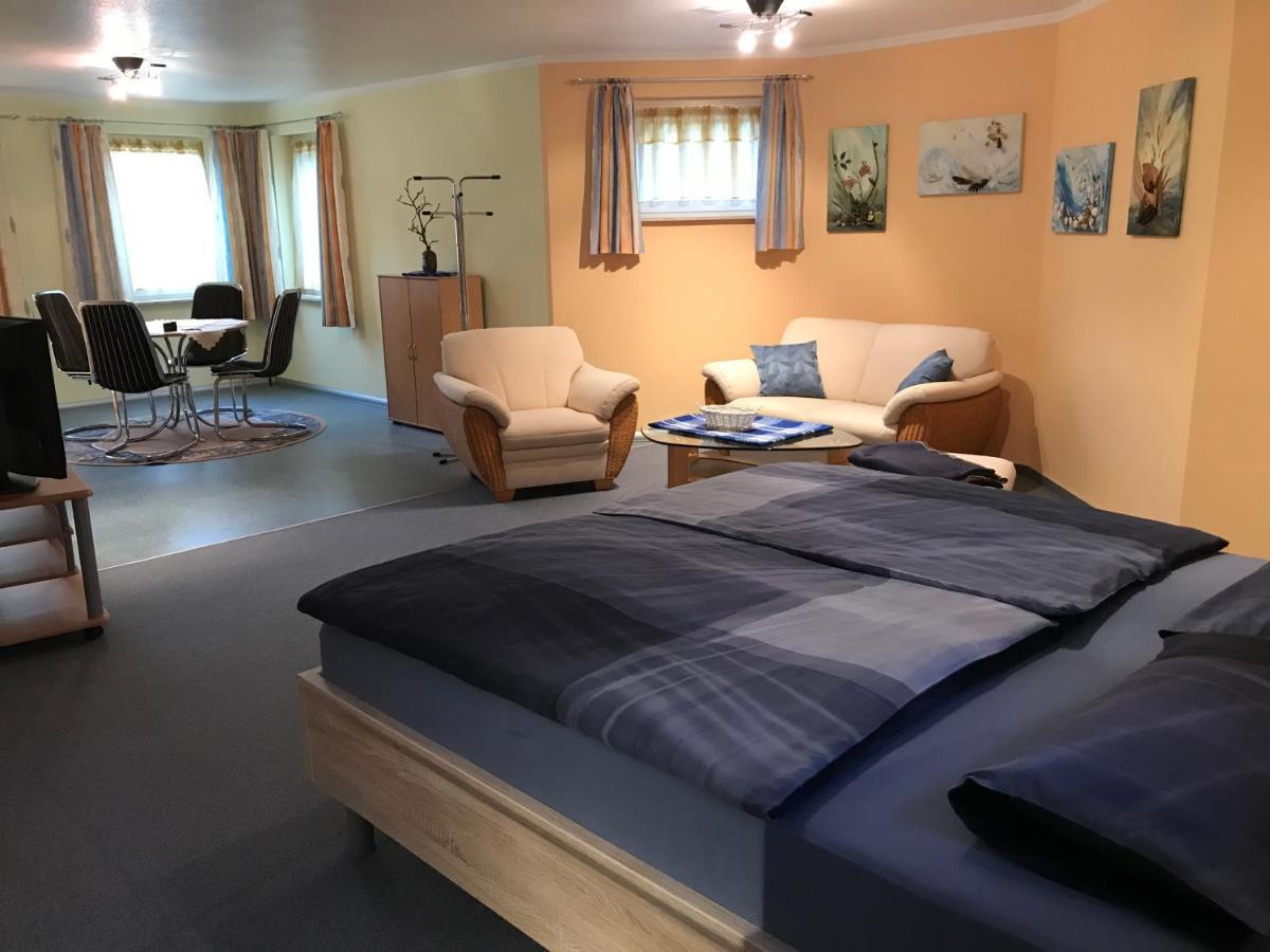 Ferienwohnung Storchenwiese In Nuthetal Ot Saarmund Exteriör bild