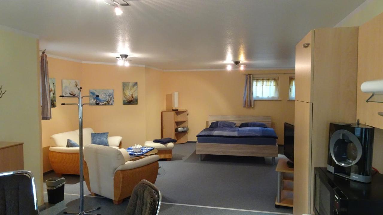 Ferienwohnung Storchenwiese In Nuthetal Ot Saarmund Exteriör bild